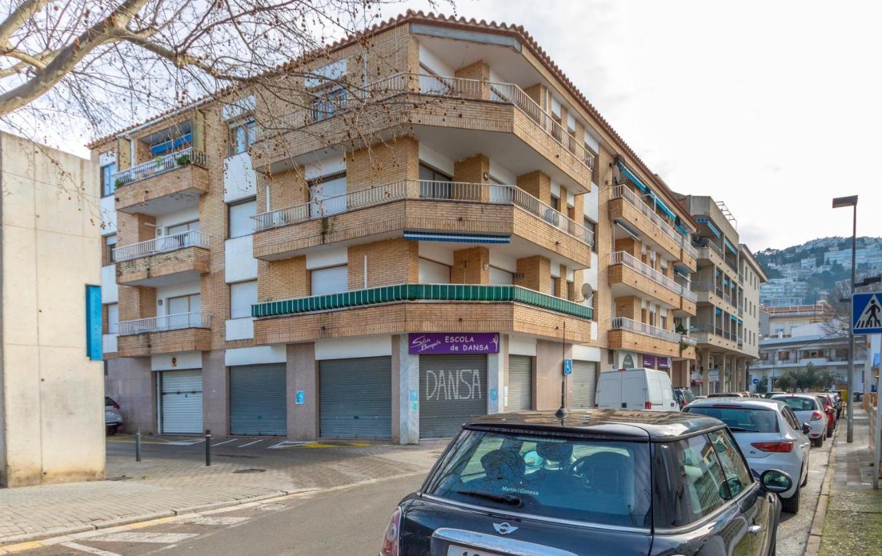 Apart-Rent Apartamento Francesc Macia 2003 로지즈 외부 사진